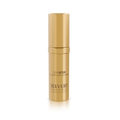 <p>Nutre e hidrata la piel del rostro con este exquisito aceite sin dejar efecto graso aportando un ba&ntilde;o de luminosidad inigualable gracias al oro puro de 18k entre otros lujosos ingredientes.</p>
<p>Nutre e hidrata la piel del rostro con este exquisito aceite sin dejar efecto graso aportando un ba&ntilde;o de luminosidad inigualable gracias al oro de 18k entre otros lujosos ingredientes.</p>