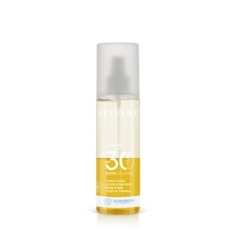 <p><strong>Spray bifasico</strong> per <strong>corpo</strong> e <strong>capelli</strong> resistente all'acqua, texture&nbsp;olio secco, setosa e idratante, fornisce un'eccellente&nbsp;protezione contro gli effetti nocivi sulla pelle e sui capelli da&nbsp;diversi spettri di radiazioni solari.</p>
<p><br />Migliora la sintesi della vitamina D.<br />Formulato per non danneggiare l'ecosistema marino</p>