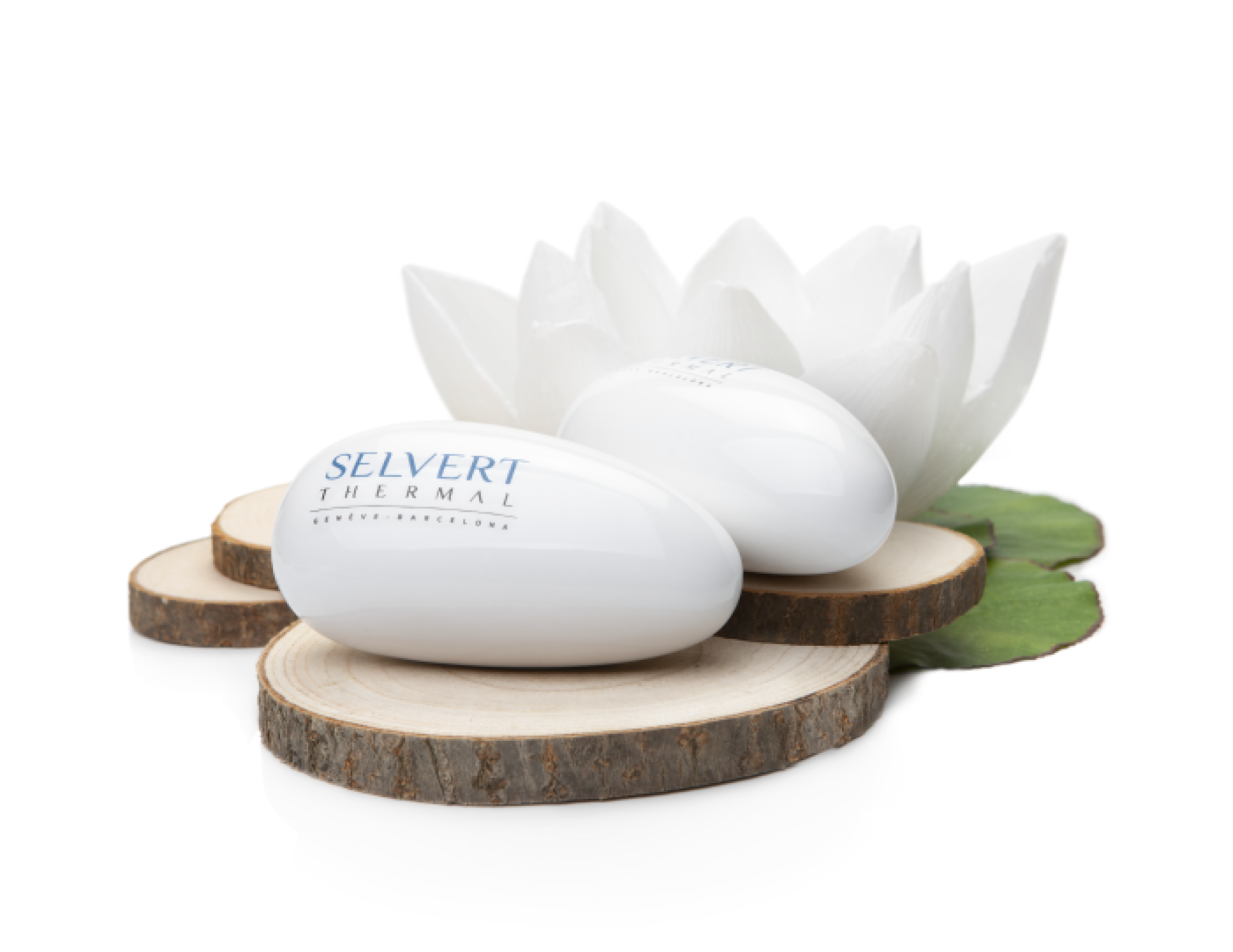 <p>Inspirado en los beneficios de la Madre Tierra este innovador&nbsp;ritual aporta un estado de relajaci&oacute;n inigualable gracias al uso de&nbsp;dos suaves y exclusivas piezas el&iacute;pticas t&eacute;rmicas. Junto con un&nbsp;ex&oacute;tico masaje y el uso de envolventes aceites arom&aacute;ticos,&nbsp;consiguen la armon&iacute;a total de mente y cuerpo.</p>
<p>Kit de 2 conchas de porcelana & usb con video paso a paso.</p>